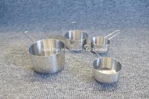 China 4pcs Wholesale stackable stainless steel measuring spoon set 80cm measuring cup for Kitchen baking tools on sale