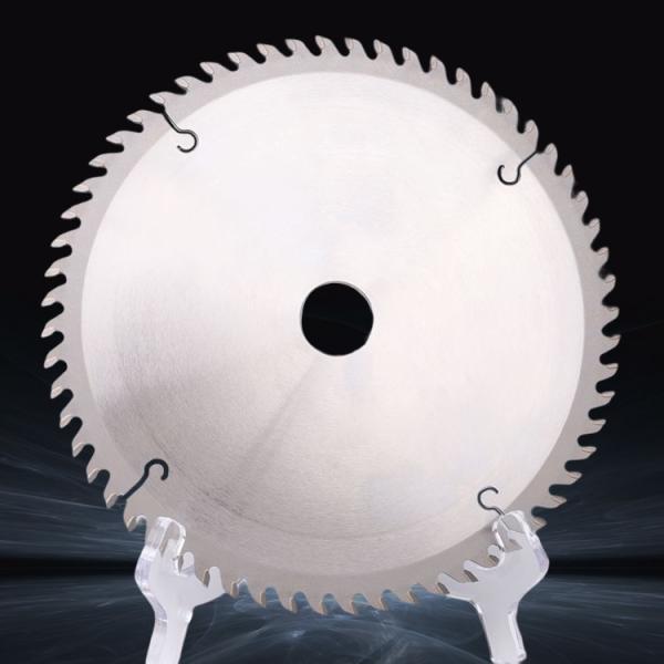 Cheap Practical Antirust TCT Wood Cutting Blade , Portable Smooth Cut Circular Saw Blade for sale