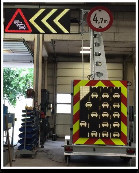 Cheap Solar LED Portable Variable Message Signs trailer mounted boards for sale