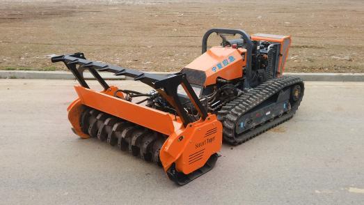 Cheap Max Climbing Ability 50 deg Firefighting Robot Fast Operating Speed Forest Isolation for sale