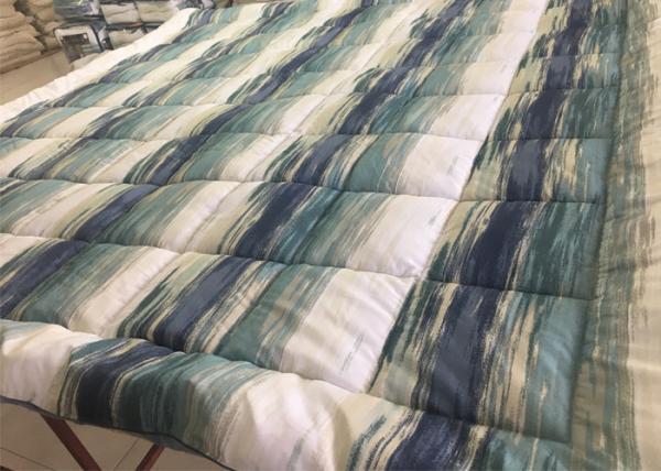 Cheap Polyester Fabric Soft Printed 260x260cm Polyfill Quilted Quilt for sale