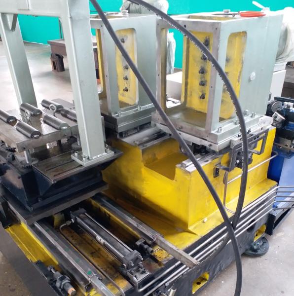 Cheap Customized Gate Valve Backflow Valve Y-Type Filter Drilling And Tapping Machine With 180/320mm Power Box Stroke for sale