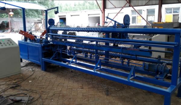Cheap Easy Operate Chain Link Fence Machine / Wire Mesh Weaving Machine For Highway for sale