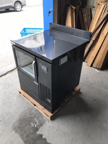 Cheap 90kgs/24h Output  Black Titanium Stainless Steel 304 Shell Square Ice Machine with Blue Light for sale