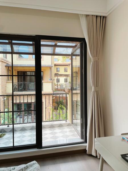 Cheap Sliding Trackless Screen Door With Excellent Customer Service for sale