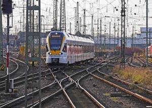 China Speedy Railway Freight Forwarder From Shenzhen To Tashkent Uzbekistan on sale