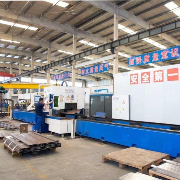 Fully Automatic Beverage Packaging Machine with Pneumatic Lifting Structure for 14000 Bph Production