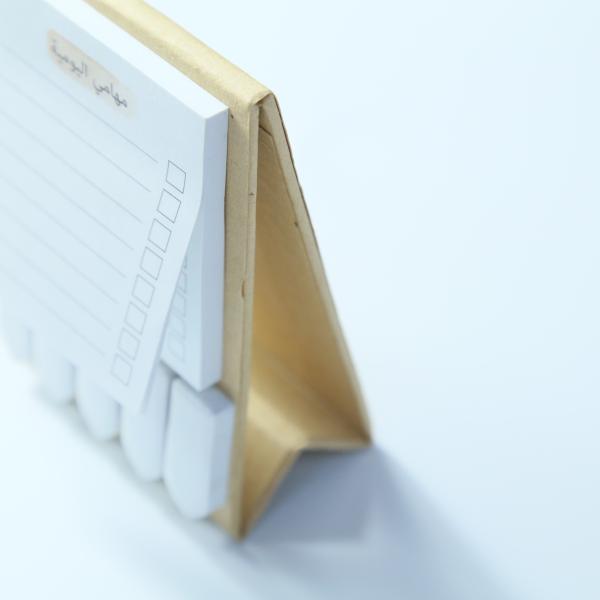 Cheap Off Set Paper Personalised Desk Calendar Small 52 Sheets Glue Binding With 5 Stick Notes for sale