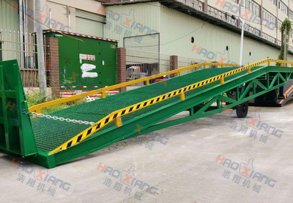 Cheap 10m Hydraulic Dock Ramp 10 Tons  Loading Dock Adjustable  Mobile Dock Ramp Warehouse for sale