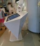 Customized White Windows10 43'' Infrared Stand Up Computer Kiosk ,Convenient