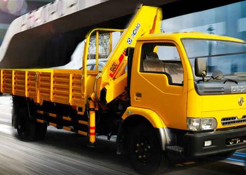 Cheap Durable 4 Ton Lorry Mounted Crane Architecture Truck ,Driven By Hydraulic for sale