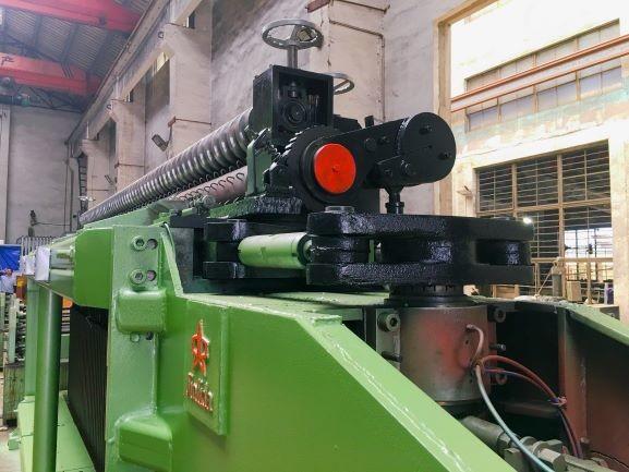 Cheap Galvanized Hexagonal Gabion Wire Netting Machine With Automatic Oil System for sale