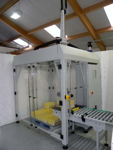 Cheap AirTAC Automatic Pallet Shrink Wrap Machine Robotic Case Palletizer for sale