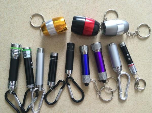Cheap OEM Mini Emergency Aluminium Led Flashlight Torch Keychain For Climbing Usage ,Many Design Available for sale