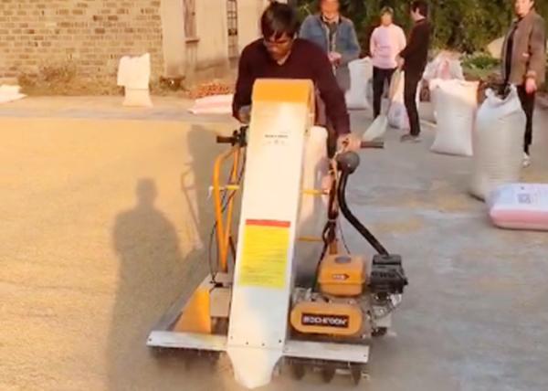 Cheap Self Walking 6000Kg/H Rice Bagging Machine For Harvest Agriculture for sale