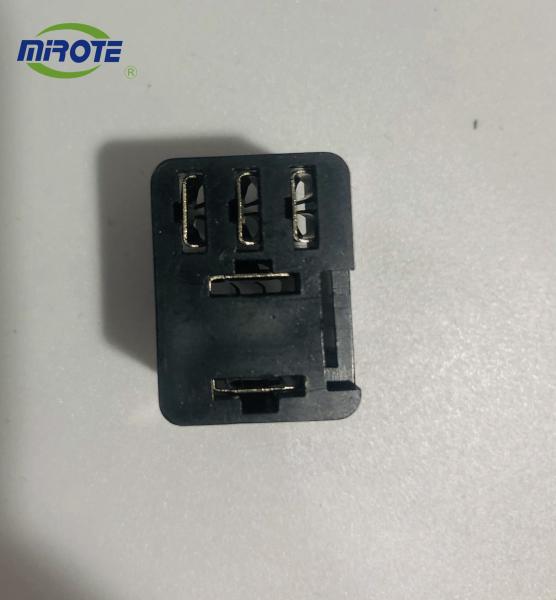Cheap Electrical Pcb Mount Relay Socket  Automotive RY476 1235067 for sale