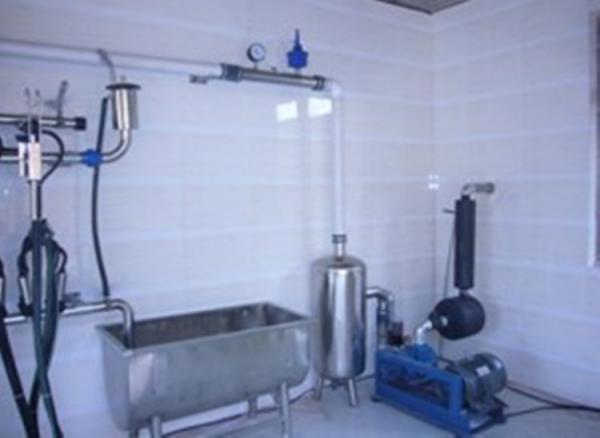 Cheap Pipeline Cow / Goat Milking Parlor With A Milk Transport Conduit for sale