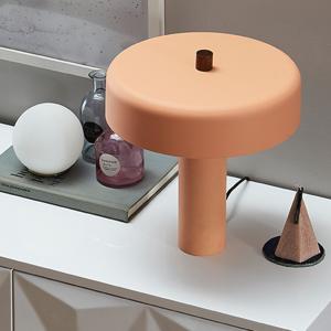 China Designer Led Colorful Iron Table Lamps For Living Room Bedroom study table lamp(WH-MTB-140) on sale