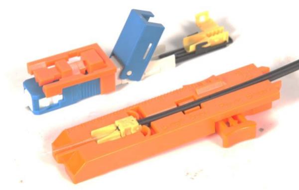 Cheap Fast Connector G652D/G657A1/G657A2 fiber SC UPC/APC FTTH project for sale