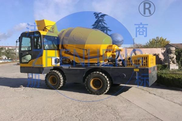 Cheap 2.5m3 Self Loading Concrete Machine for sale
