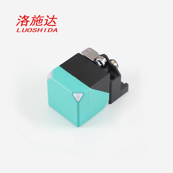 Cheap DC 3 Wire Rectangular Inductive Proximity Sensor Q40 Plastic Short Body For 360 Degree Detection for sale