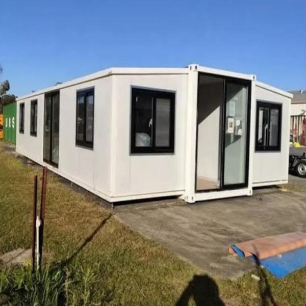 Cheap Expandable Container House With 3 Bedrooms Living Room Kitchen & Bathroom for sale