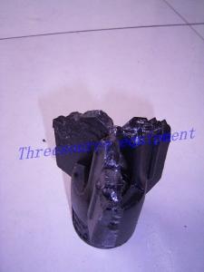 Drag bit for drilling