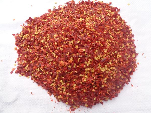 Cheap Dehydrated Crushed Chilli Peppers 5mm Red Chili Flakes 8 Mesh for sale