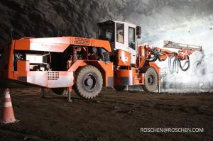 China Geotechnical Drilling Equipment Drilling Rig Machine for Drilling Water Well / Construction Site on sale