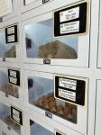 Customized Graphics Touch Screen Locker Vending Machine With 21.5 Inch Display