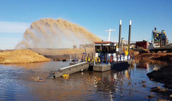 Cheap 6 inch hydraulic cutter suction dredger for capital dredging for sale