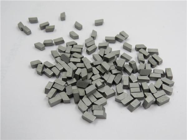 Cheap 0.8um Particle Tungsten Carbide Lathe Tips , Durable Cemented Carbide Tips for sale