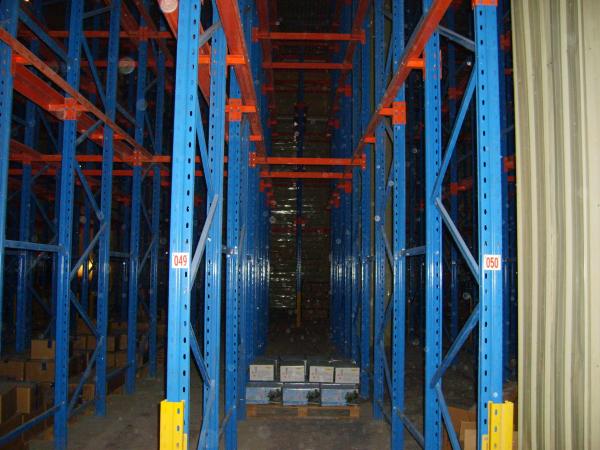 Cheap Q235 / 345 Warehouse Storage Drive In Pallet Racking Drive Through Racks For Cold Room for sale