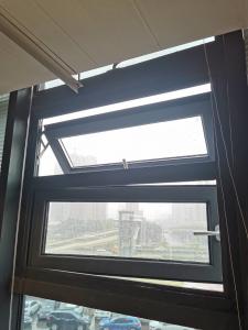 Best Manual / Automatic Aluminium Awning Windows Modern Style 5 Years Warranty wholesale
