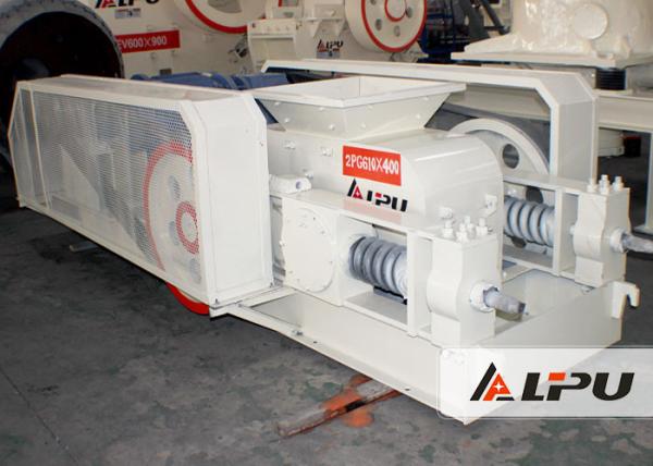 Cheap Output Size 0-10 mm Mine Crushing Equipment , Small Double Roller Crusher For Mines for sale