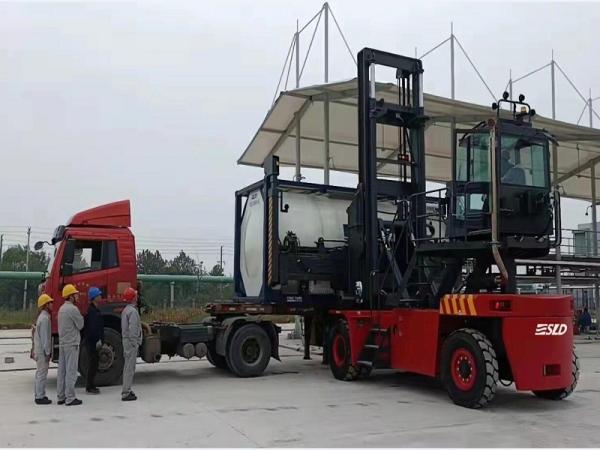 Cheap 45000kgs Load Capacity Empty Container Handler With 71400 Kgs Unload Service Weight for sale