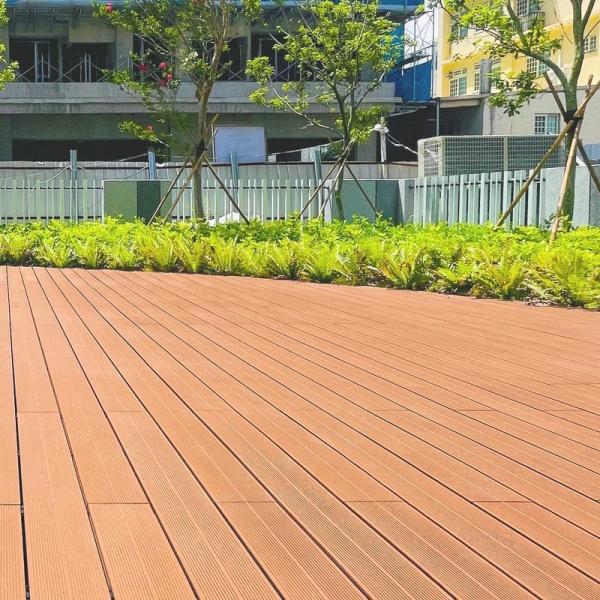 Cheap Lightweight WPC Decking Panel Weather Resistant Composite Wood Decking Boards for sale