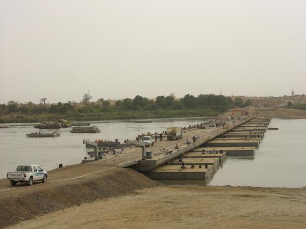 Cheap 12m Floating Pontoon Dock Equipment Temporary Floating Bridge for sale