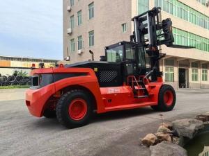 30T Heavy Lift Forklift With Orange Red Yuchai Engine And Front Or Rear Wheel Steering Container Operations