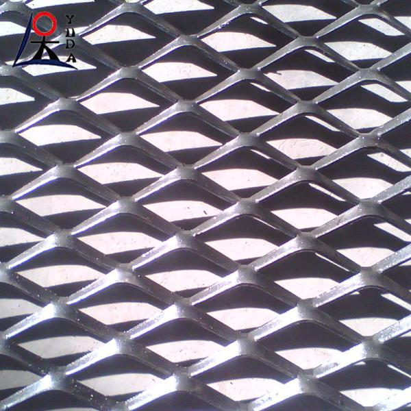 Cheap Strong Anti Slip Properties Expanded Metal Lath Galvanized Heavy Duty Expanded Metal Mesh for sale