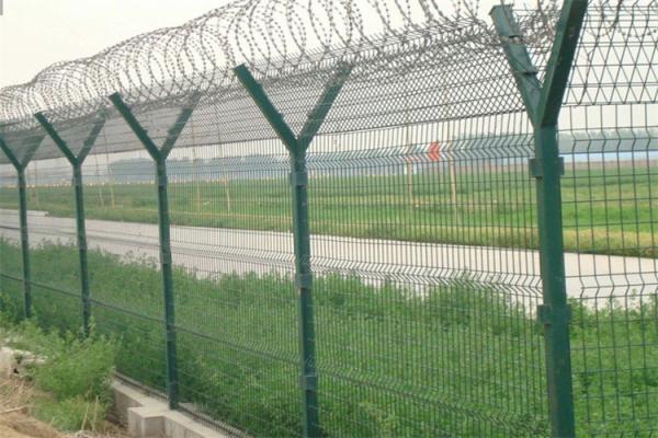 Cheap High Security Concertina Razor Wire On The Top Of Airport Perimeter Security Fencing for sale