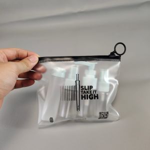 China Customizable Cosmetic Plastic Bag Lightweight Waterproof Foldable on sale