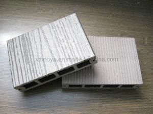 Recyclable and Easy to Install WPC Wood Plastic Composite Decking for Outdoor Flooring