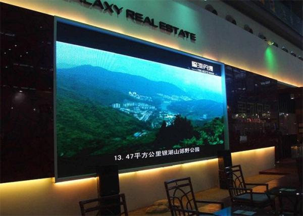 Cheap HD Small Pixel Pitch LED Display Screen For Advertising , Totem Led Display SMD2121 for sale