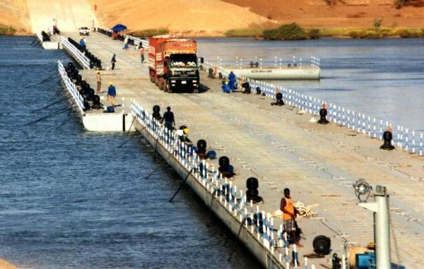 Cheap Heavy Loading Capacity Floating Water Bridge With Single Pontoon for sale