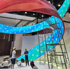 Best Customizable Flexible Screen Adaptable LED Curved Screen With 16 Bit Color Processing wholesale