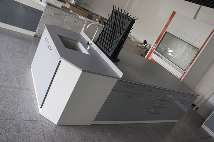 Durability laboratory worktops with black color , epoxy lab countertops