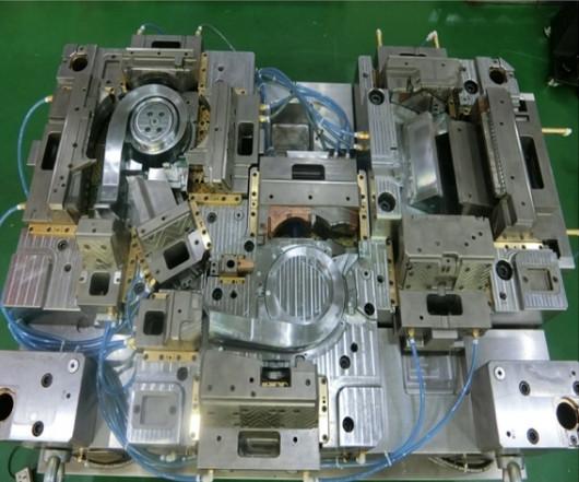 Cheap Hot Runner PP 3320EH Custom Plastic Molding Precision Design Service for sale