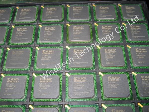 Cheap XC2S400E  Platform Flash In-System Programmable  Gate Array (FPGA) IC Configuration PROMS for sale