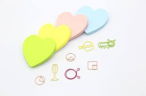 China Heart Shape Sticky Note Memo Pad , Personalized Sticky Notes For Students / Office on sale